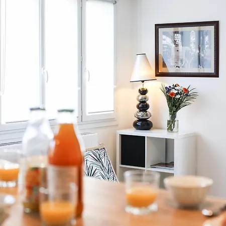 Agreable Avec Emplacement Ideal Au Coeur Des Sables Apartment *
