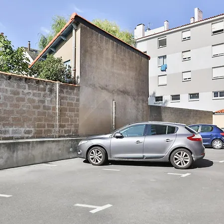 Agreable Avec Emplacement Ideal Au Coeur Des Sables Apartment